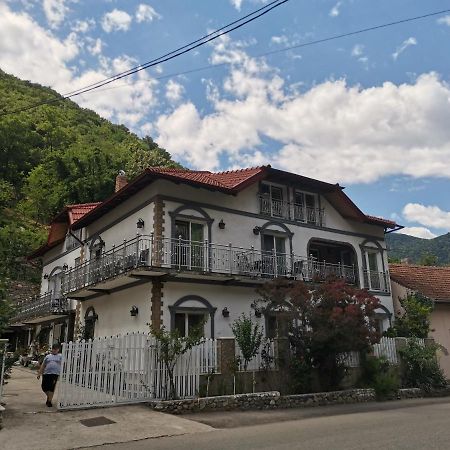 Casa Papava Hotel Baile Herculane Exterior photo